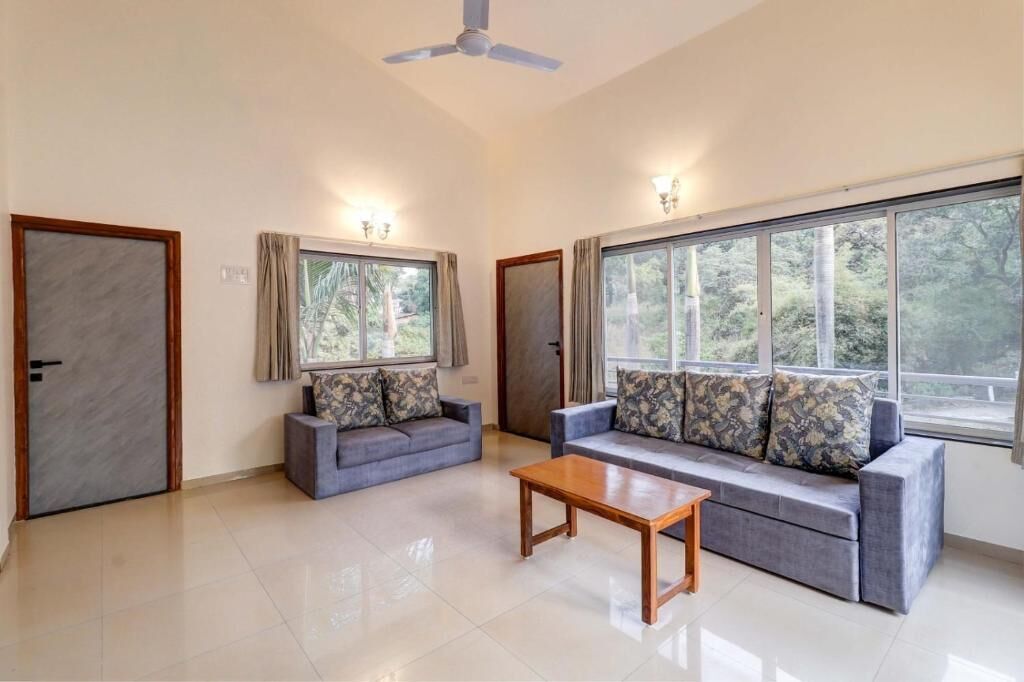 Villa, balcone, vista piscina | Area soggiorno