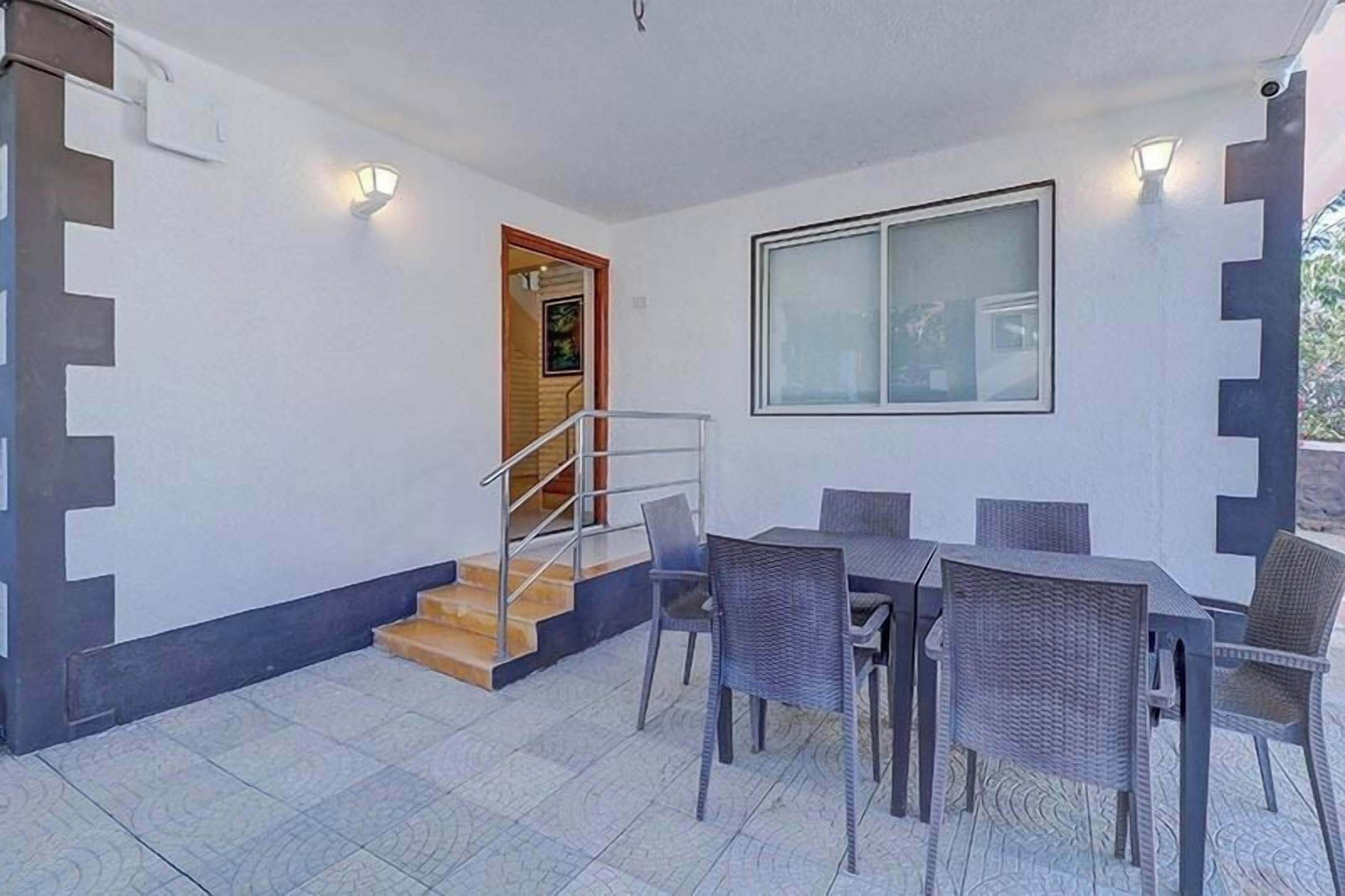 Superior Villa, Balcony | Living area