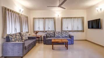 Luxury Villa, Balcony, Pool View | Living area