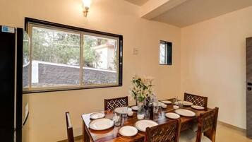 Villa Premium, balcone | Ristoranti