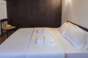 3 bedrooms, WiFi, bed sheets - Holiday Home 'Alpendre' with Mountain View, Wi-Fi and Air Conditioning (Guimarães)