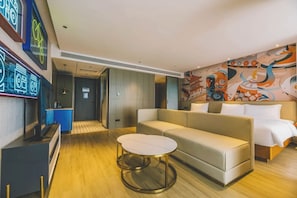 Phòng Suite dành cho gia đình, quang cảnh thành phố | Nội thất