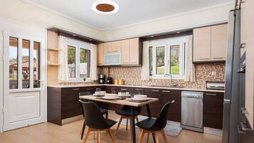 Appartement Deluxe, balcon, vue mer | Cuisine privée