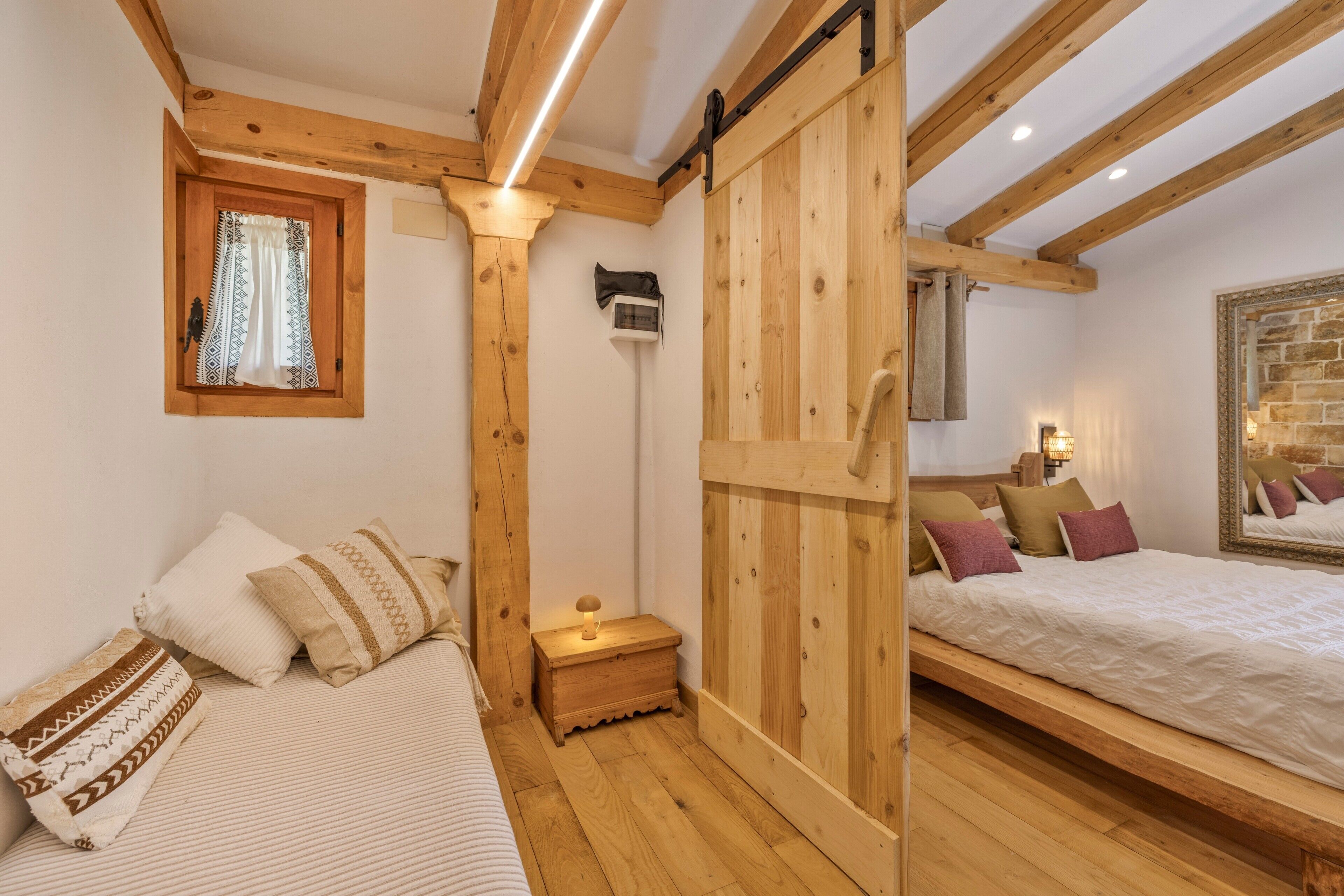 3 dormitorios, tabla de planchar con plancha, wifi y ropa de cama