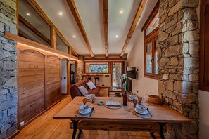 Living area - Rural House 'Mas De Penyaflor': Disconnect and Enjoy Nature in the Ports Natural Park (Alfara de Carles)