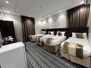 Family Quadruple Room, Balcony, City View - 2 Asfar alhiaz hotel (MAKKAH)