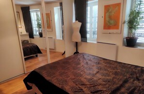 Room - Vrbo Property (Colmar)