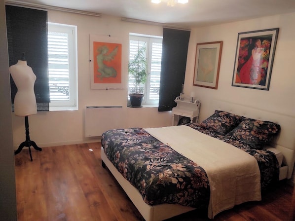 1 bedroom, desk, iron/ironing board, free WiFi