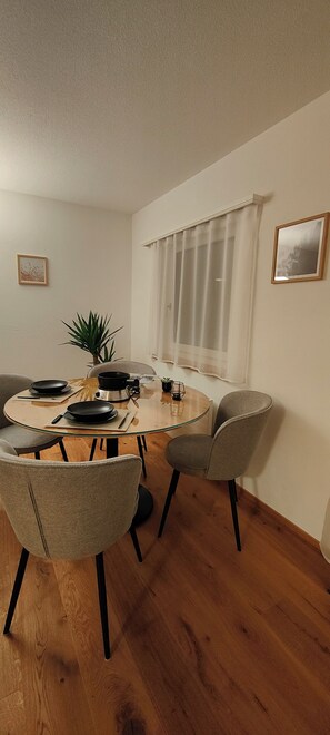 Dining - Vrbo Property (Obersaxen Mundaun)