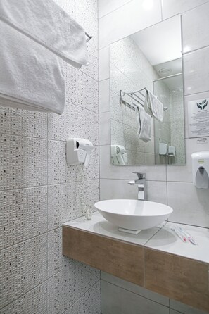 Bathroom - ASTRA HOTEL (Almaty)