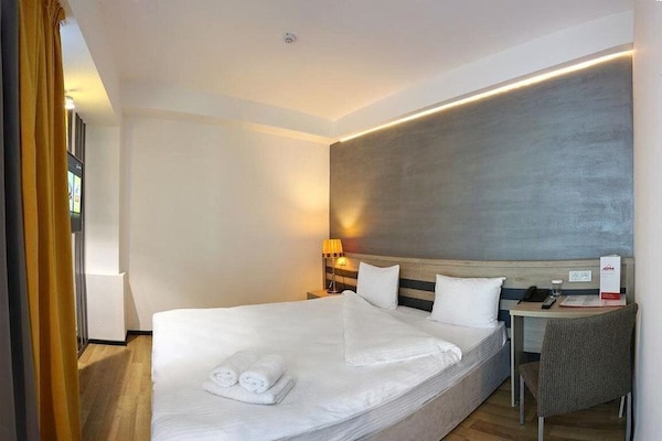 Quarto solteiro standard, vista para a cidade | Cofres nos quartos, cortinas blackout, quartos à prova de som