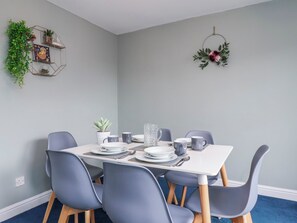 Dining - 34 Fountain Close (Whitby)