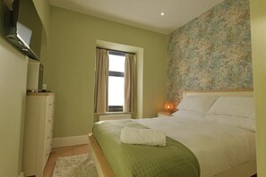 Standard Double Room | Blackout drapes, iron/ironing board, free WiFi - The Tall Trees Hotel (Amlwch)