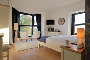 Room - The Tall Trees Hotel (Amlwch)
