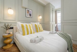 2 Schlafzimmer, Reisekinderbett, kostenloses WLAN, Bettwäsche