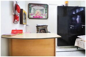 Reception - Hotel Bhameshwari Haridwar (Haridwar)