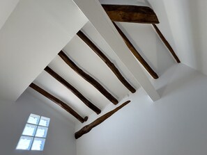 Interior - Chalet 'Casa Rural La Abuela' with Mountain Views, Wi-Fi, and Air Conditioning (Mainar)