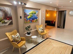 House, 3 Bedrooms, Balcony | Living room - Durban Beach House With Private Pool (Bluff)