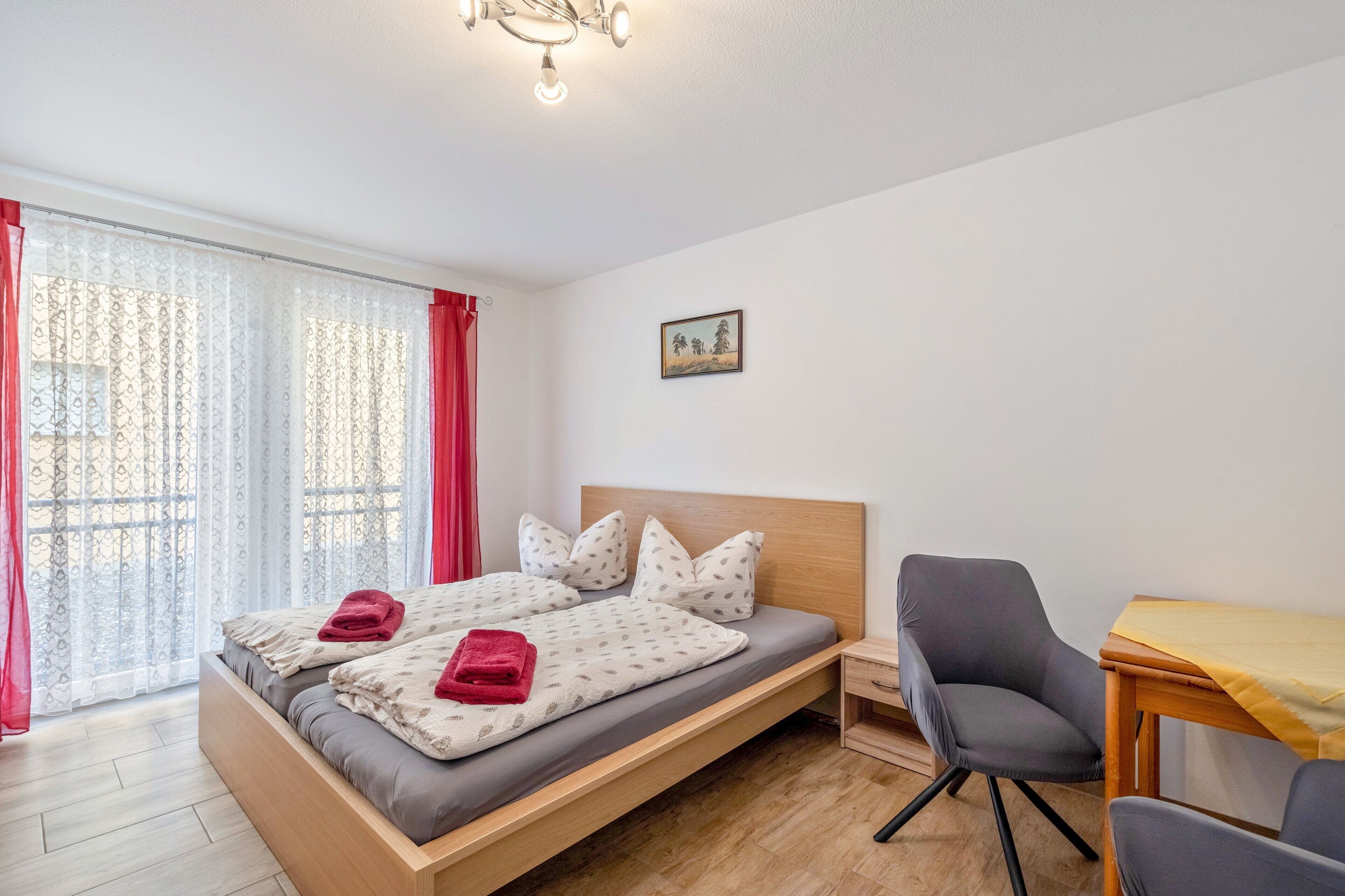 2 bedrooms, WiFi, bed sheets