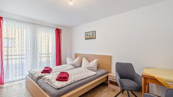2 bedrooms, WiFi, bed sheets