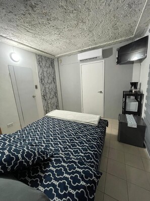 1 bedroom, free WiFi, bed sheets - Beautiful Suite in front of the airport (Maiquetía)
