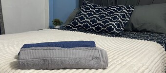 Beautiful Suite in front of the airport