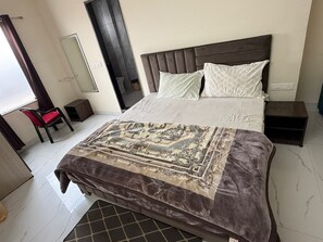 Room - Sundervan Resort (Alwar)