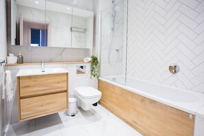 Apartment | 2 bedrooms - Chic Manchester Chinatown Stay Shops Nightlife (Manchester)
