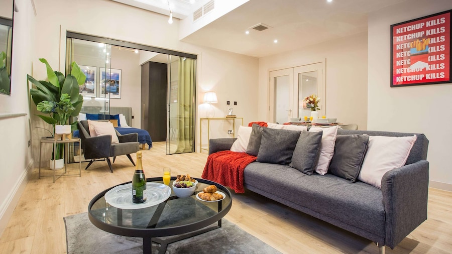 Stylish Modern Escape in the Heart of Manchester