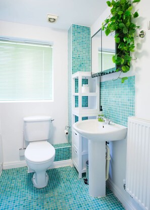 3 bedrooms - Comfy 3-bed City Home Parking Near Deansgate (Manchester)