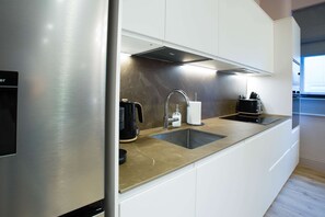 Room - Spacious 3-bed Retreat Modern Super Central (Manchester)