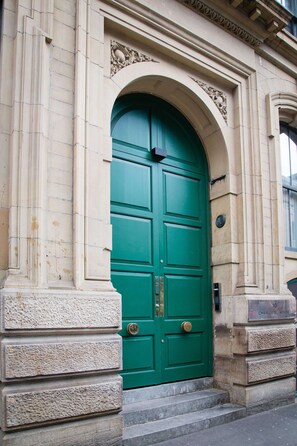 Apartment - Spacious 3-bed Retreat Modern Super Central (Manchester)