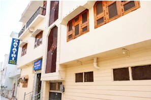 Exterior - Hotel Gayatri Guest House Haridwar (Haridwar)