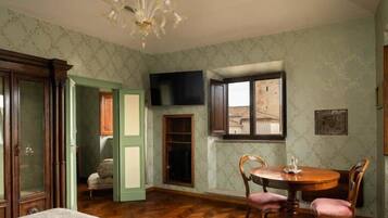 In-room safe, blackout drapes, iron/ironing board, free WiFi
