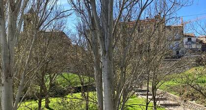 Apartment in Jaca with parking - 4 guests