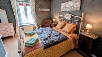 2 chambres, accès au Wi-Fi (inclus), literie fournie