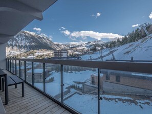 Property grounds - Courchevel 1550 - Apartment 6/7 pers. with Wi-Fi, pets allowed, parking (Courchevel 1550)