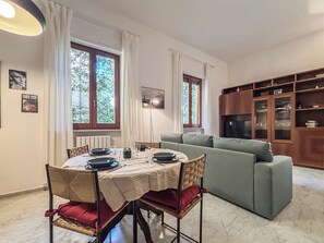 Departamento, balcón | Área de sala de estar