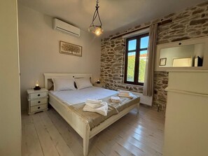 Apartment, 1 Bedroom, Smoking, Balcony | 2 bedrooms - White Stone Apartments With Balcony (Sithonia)