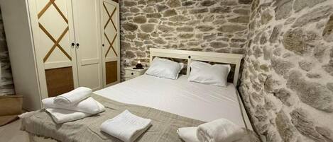 2 bedrooms