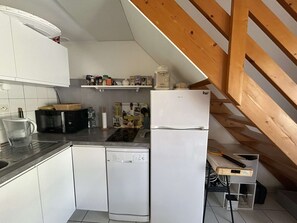Fridge, microwave, dishwasher - Pavilion with parking - 6 guests, Narbonne Beach (Narbonne)
