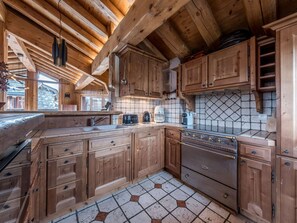 Private kitchen - Cozy Chalet Courchevel 10 ppl, near center, spa, parking (Courchevel)