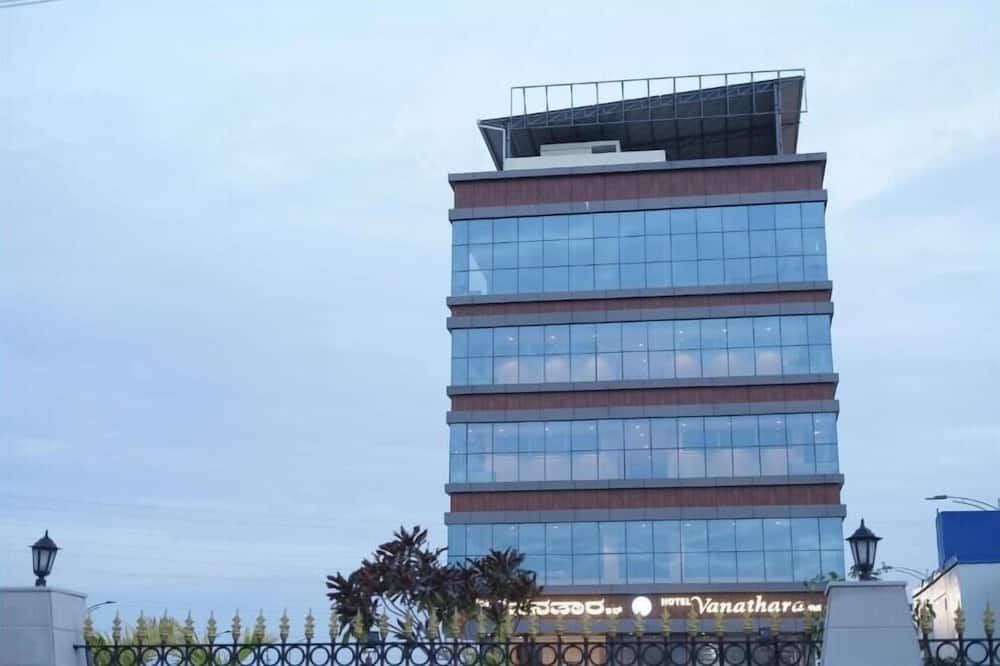 Hotel Vanthara inn - Krishna River