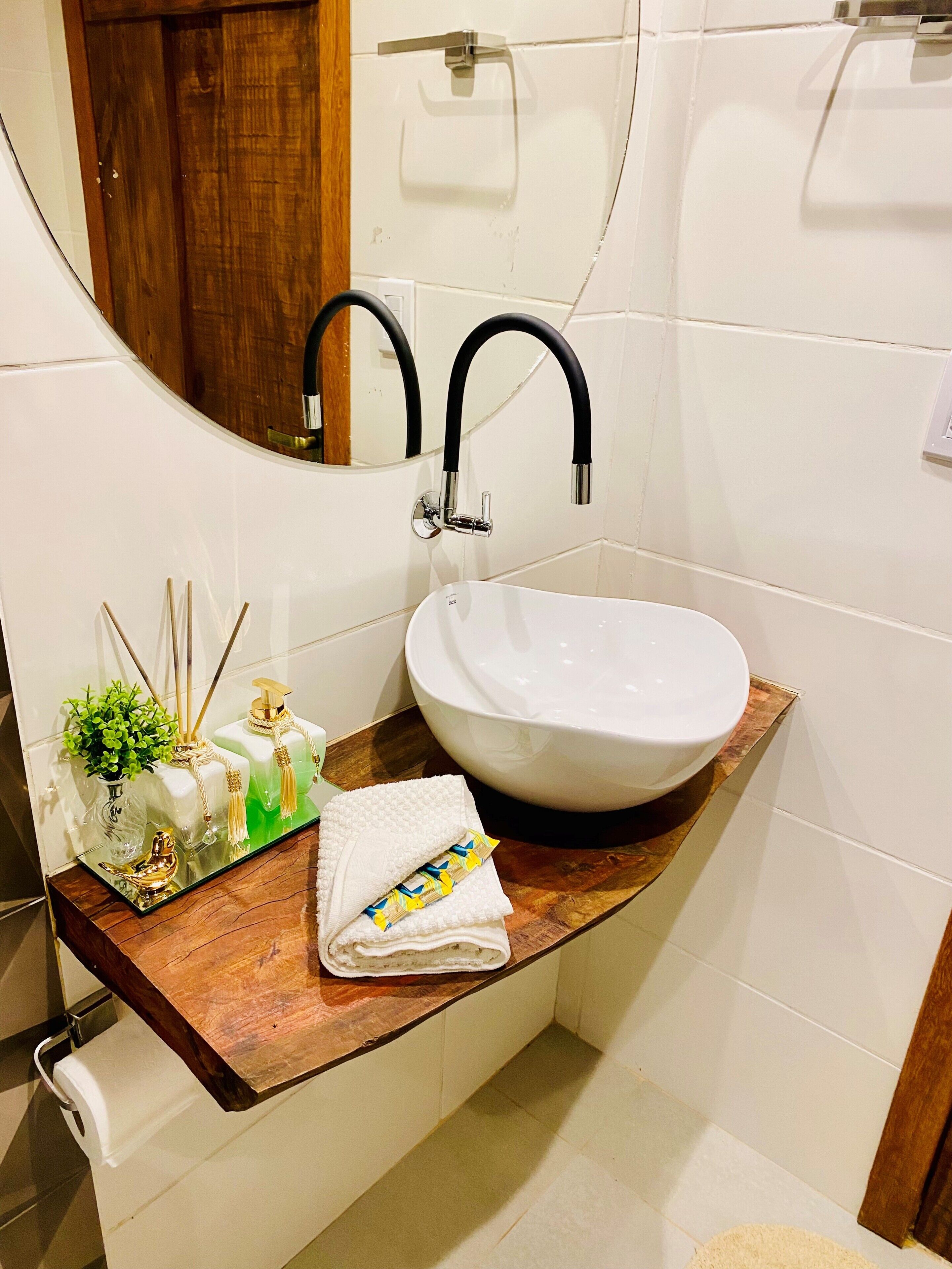 Standard Suite, Mountain View | Bathroom