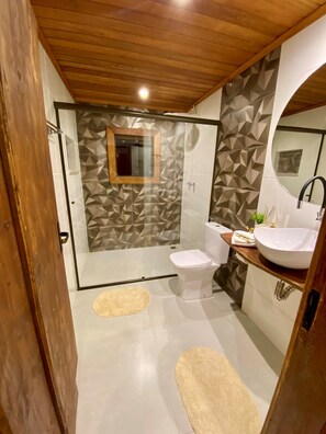 Suite Standard, vista montagna | Bagno