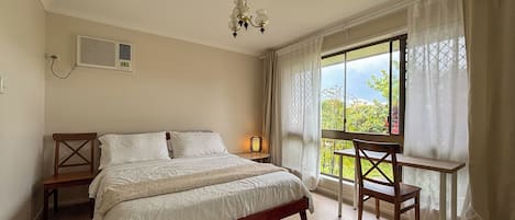 1 bedroom, internet, bed sheets
