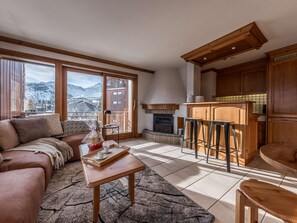 TV - Courchevel 1850 - Apartment 4 pers, ski-in/ski-out, wifi, parking (Courchevel)