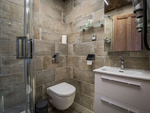 Bathroom - Chalet-style 2-bedroom apartment, Courchevel 1850 center, ski 150m, WIFI (Courchevel)