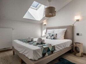 3 bedrooms, free WiFi - Apt 65m² 6 pers - 2 Bed - Ski-in/Ski-out - Parking and WiFi (Courchevel 1650)
