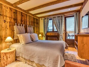 Free WiFi - Luxury 112m² Apt in Courchevel 1850 - Central Location - 6 Guests - Near Slopes (Courchevel)